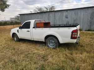 Truck / Pick Up for Hire
