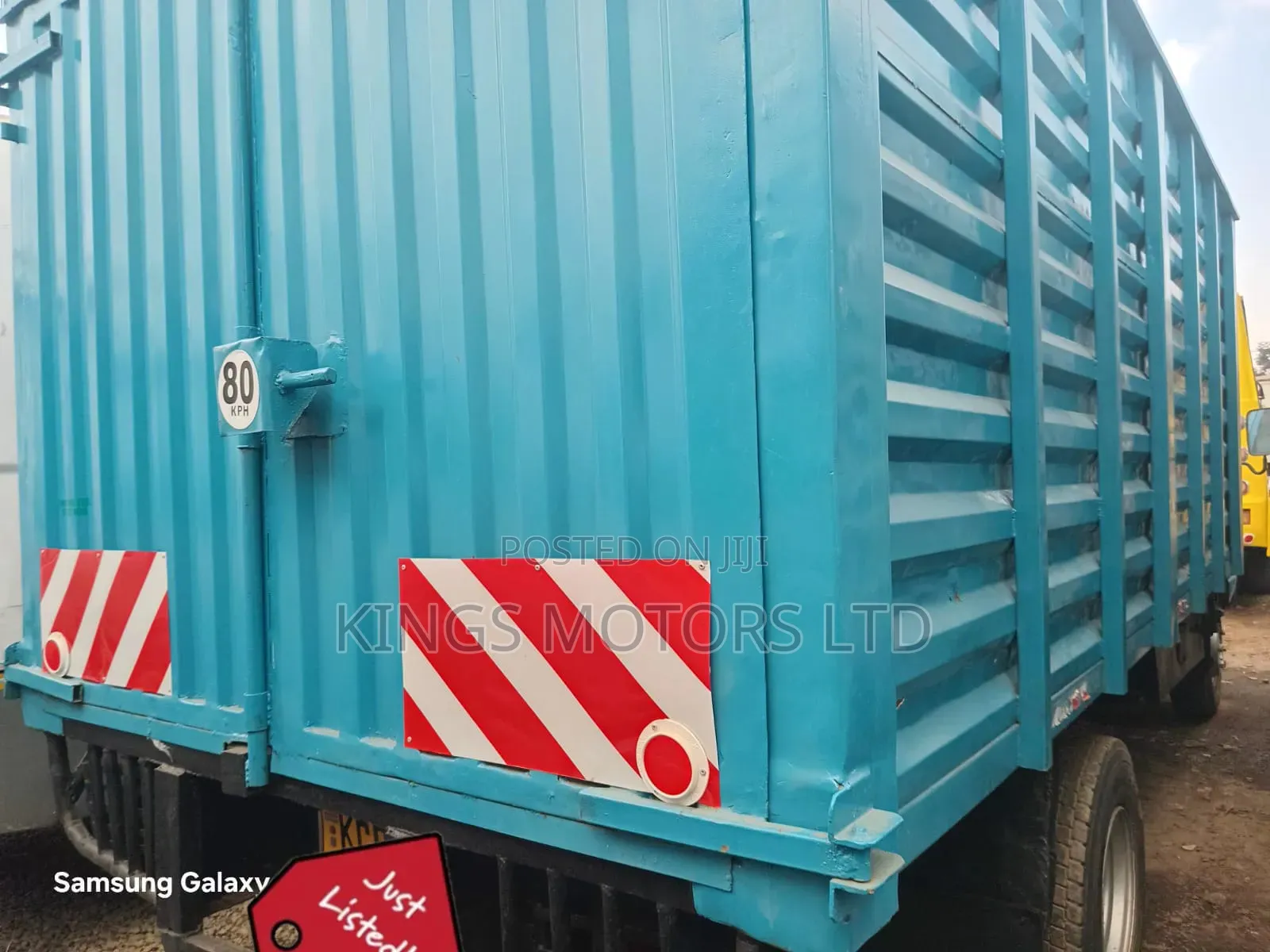 Isuzu NPR Yom 2018