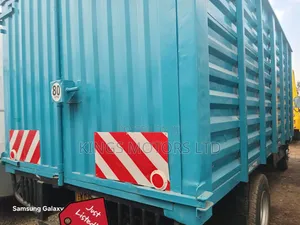 Isuzu NPR Yom 2018