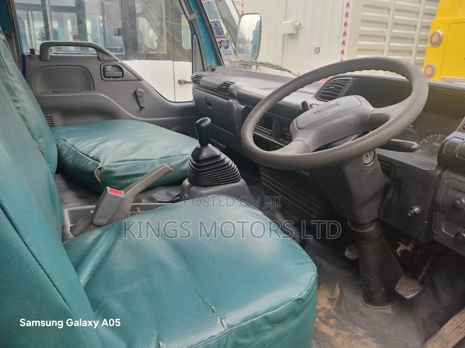Isuzu NPR Yom 2018