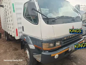Mitsubishi Fh215 Yom 2008