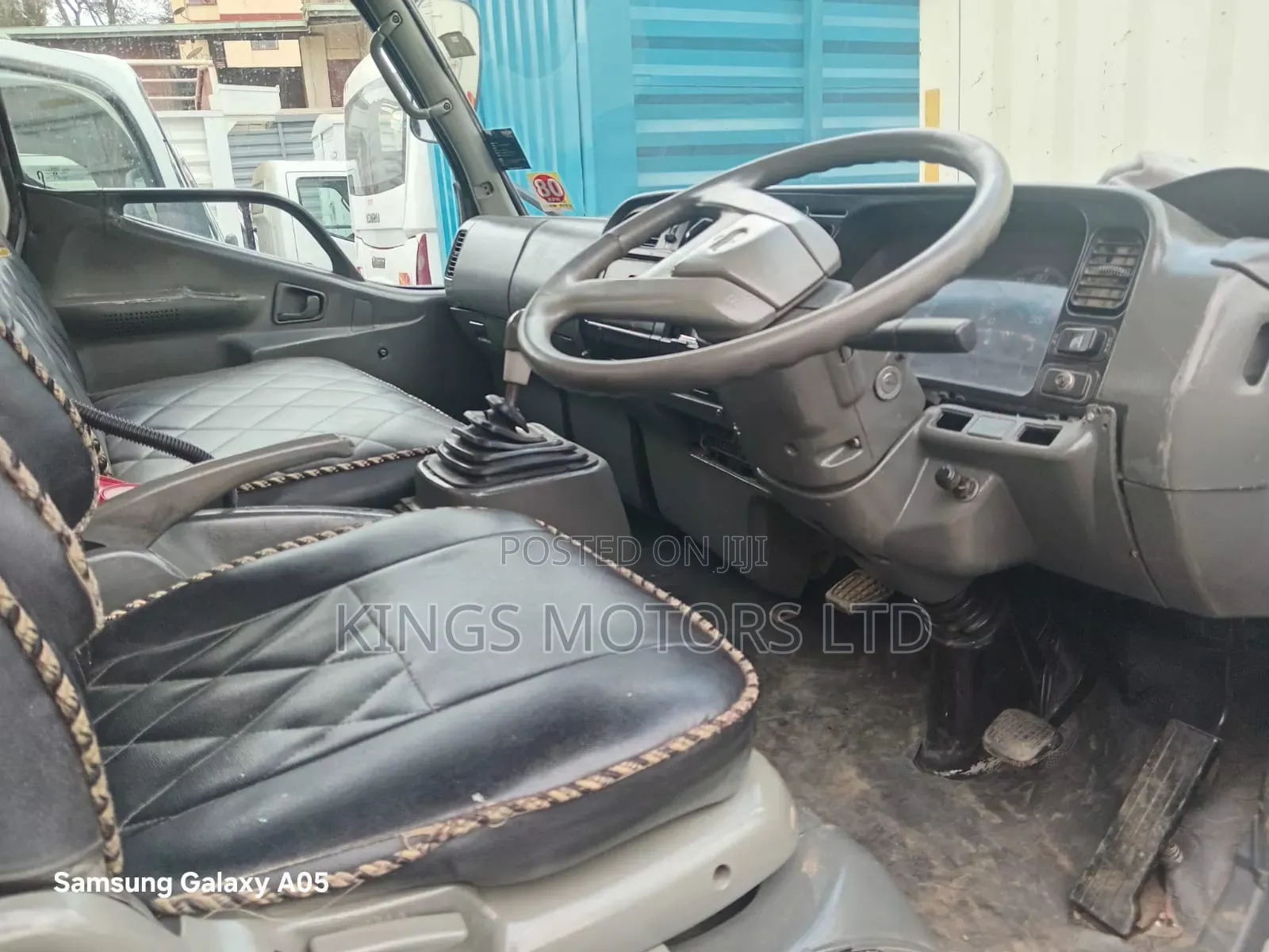 Mitsubishi Fh215 Yom 2008
