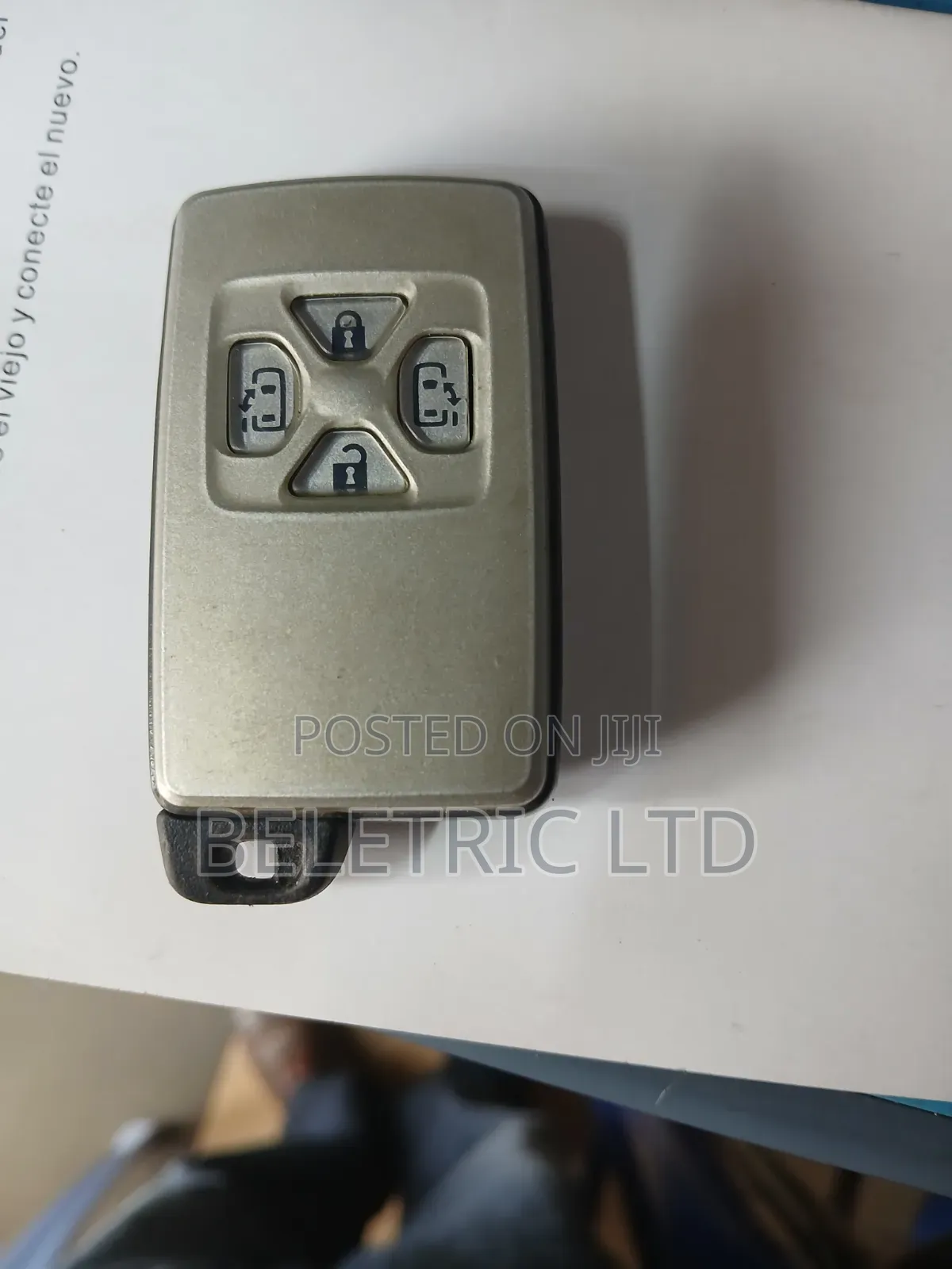 Spare Key Voxy or Noah
