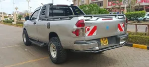 Toyota Hilux 2015 Silver