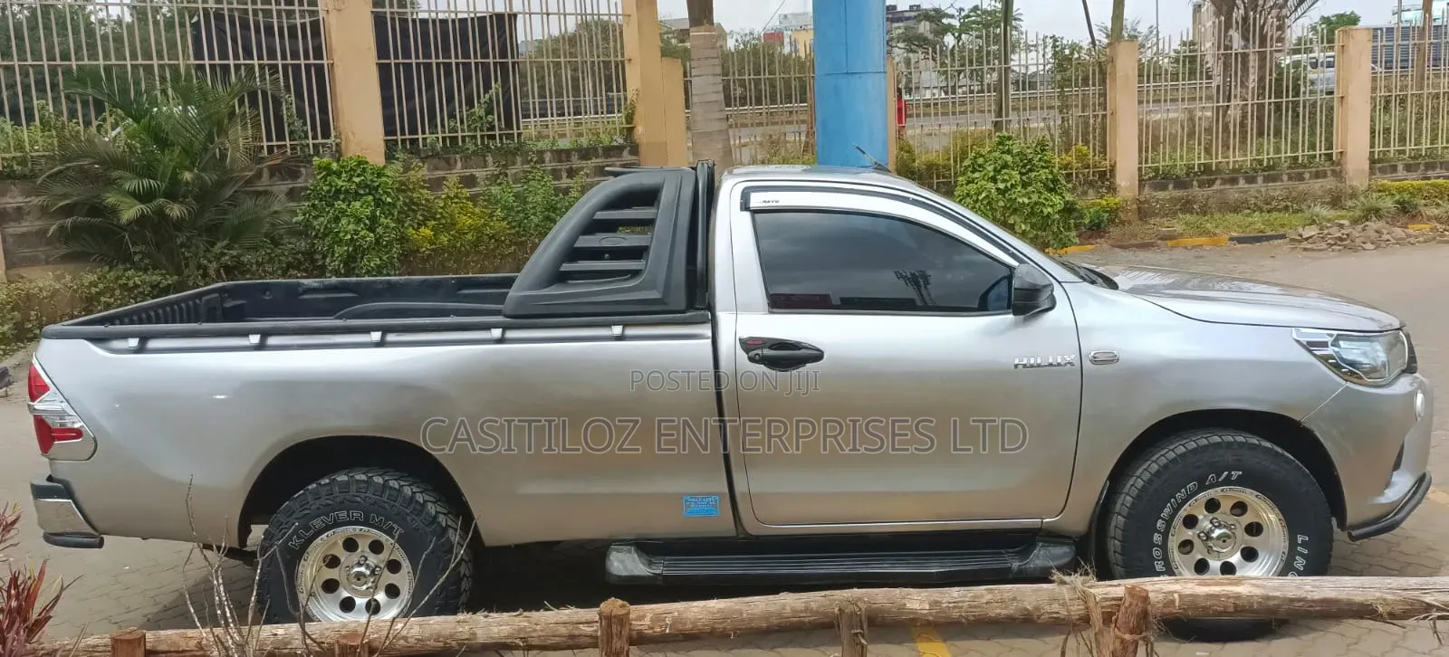 Toyota Hilux 2015 Silver