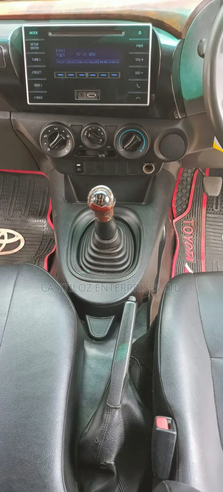 Toyota Hilux 2015 Silver