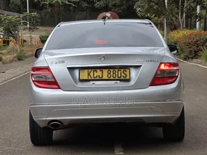 Mercedes-Benz C200 2009 Silver