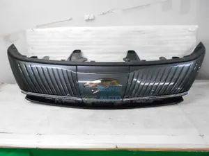 Harrier New Model Front Grill With Logo