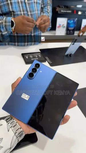 New Samsung Galaxy Z Fold6 256 GB Blue