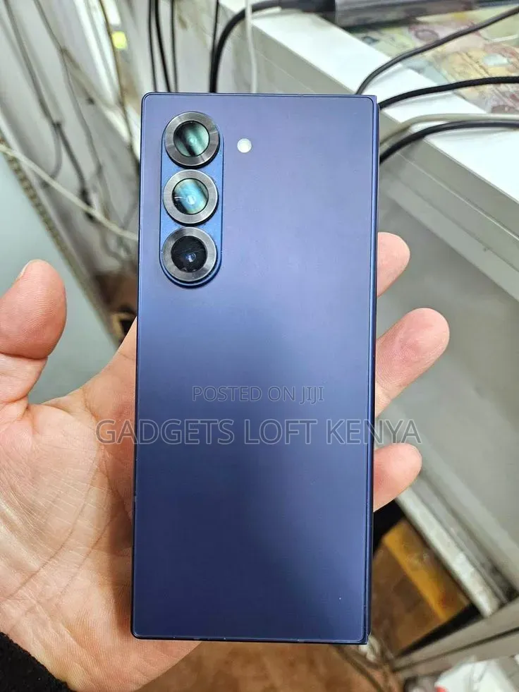 New Samsung Galaxy Z Fold6 256 GB Blue