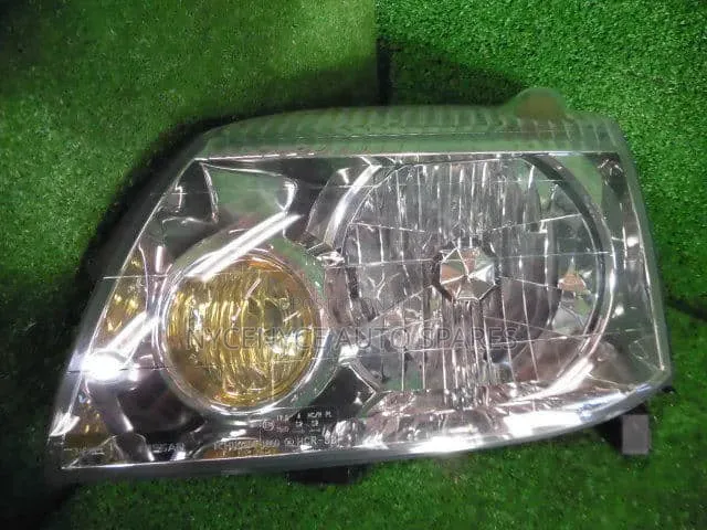 Headlamp Xtrail T30 Old Model