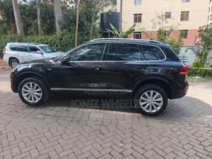 Volkswagen Touareg TDI Sport 2011 Black