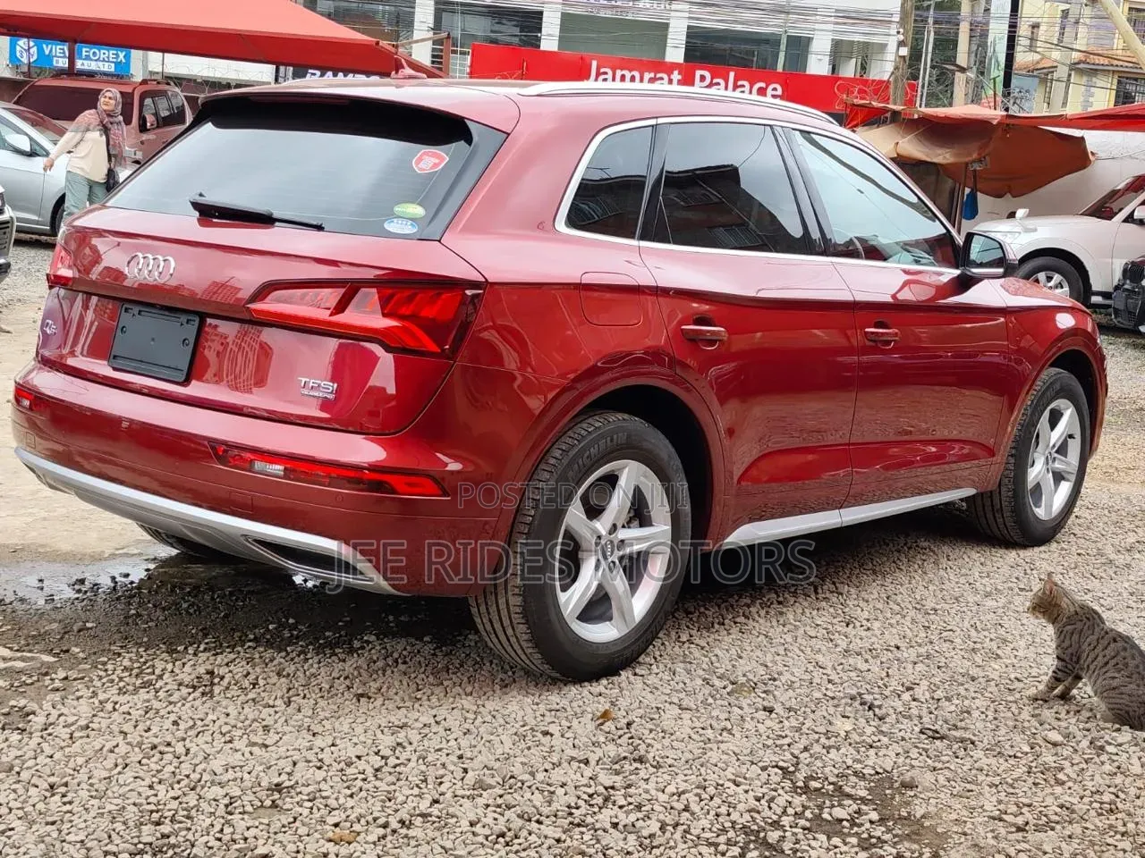 Audi Q5 2.0T Premium AWD quattro 2019 Red