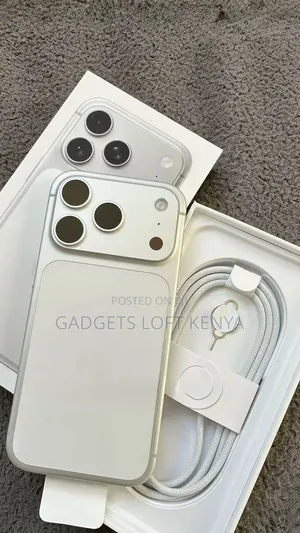 New Apple iPhone 17 Pro Max 256 GB Silver