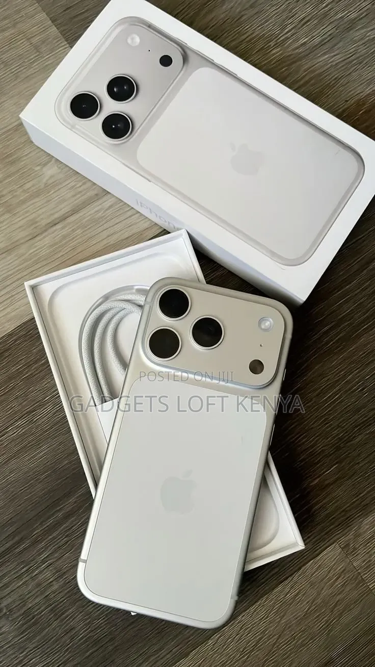 New Apple iPhone 17 Pro Max 256 GB Silver