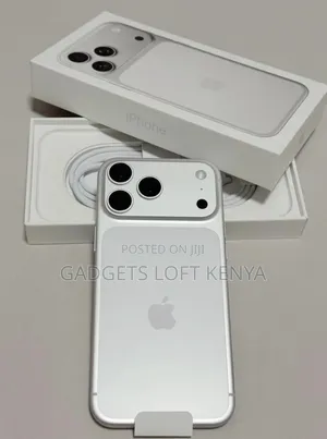 New Apple iPhone 17 Pro Max 256 GB Silver