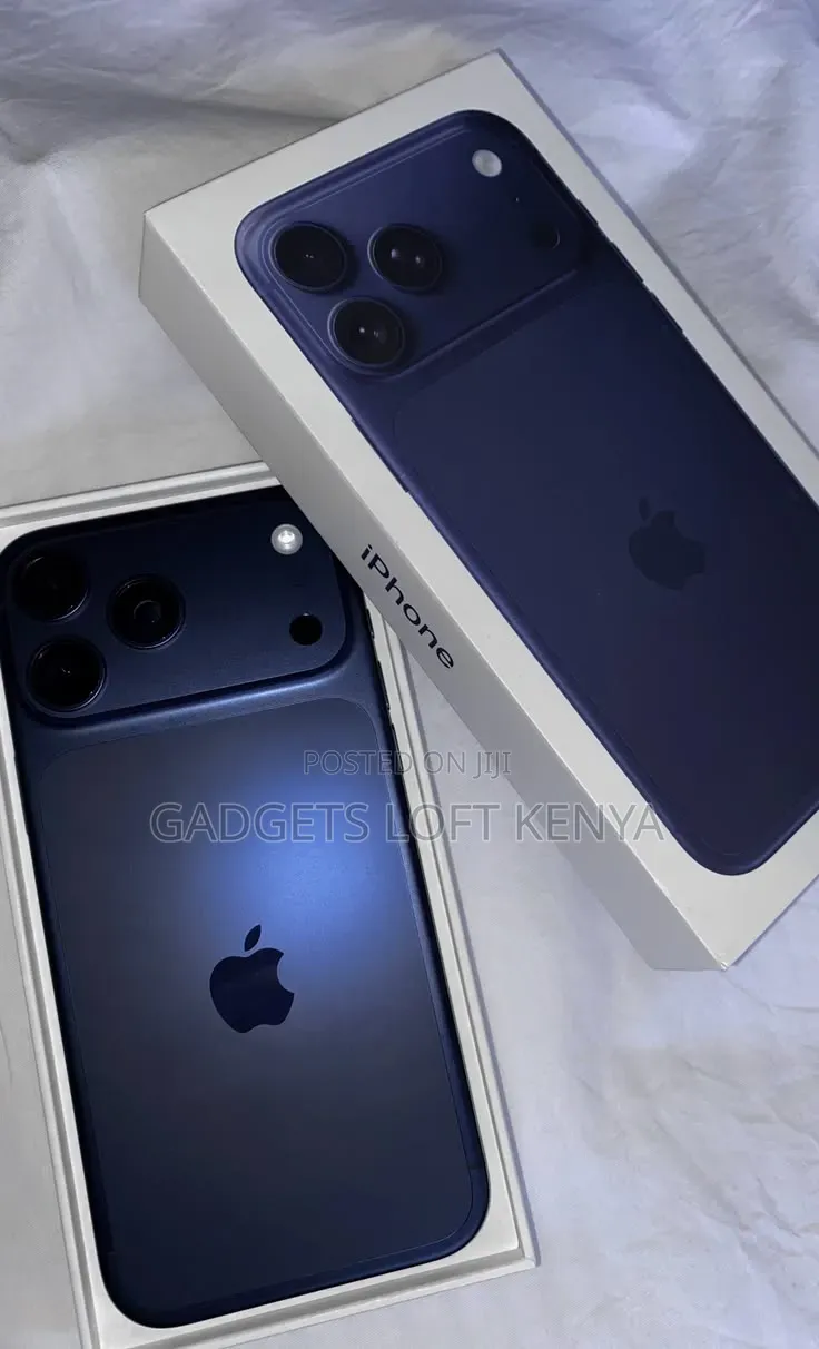 New Apple iPhone 17 Pro Max 256 GB Blue