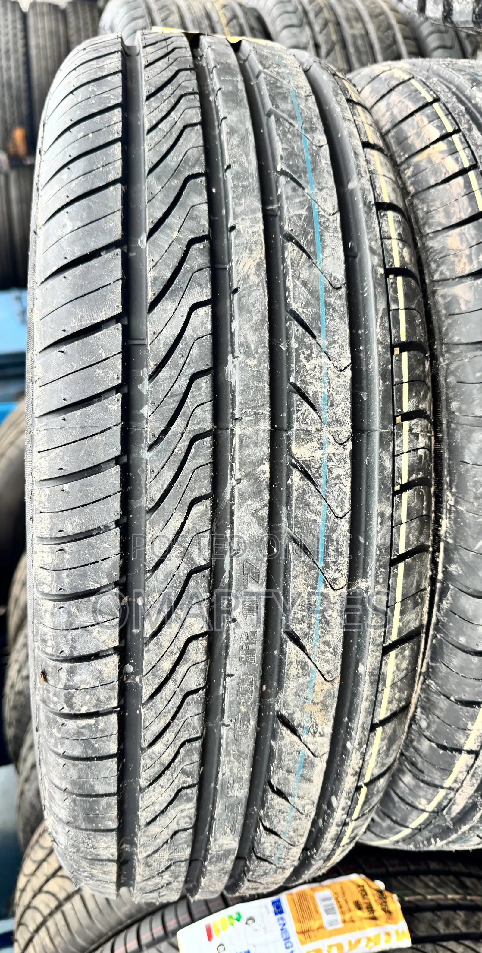 215/60r17 Mirage Tyre