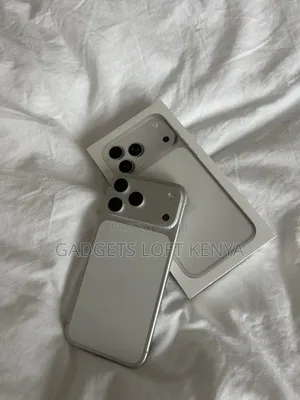 New Apple iPhone 17 Pro 256 GB Silver