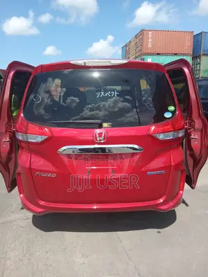 Honda Freed 2019 Red