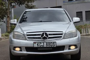 Mercedes-Benz C200 2009 Silver