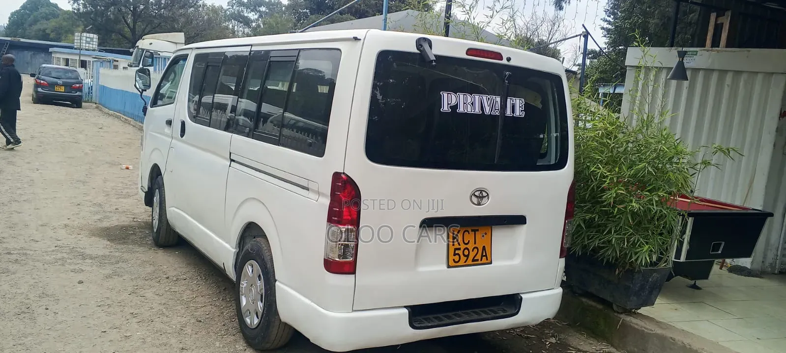 Toyota HiAce 2011 White