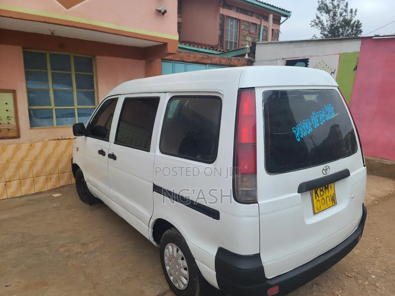 Toyota TownAce Noah 2001 White