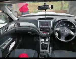 Subaru Forester 2010 Silver