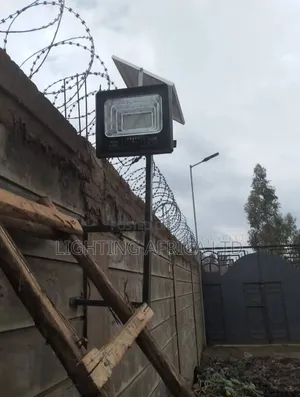 400watts Solar Floodlight Complete With 3 Meters Mounting Pole.