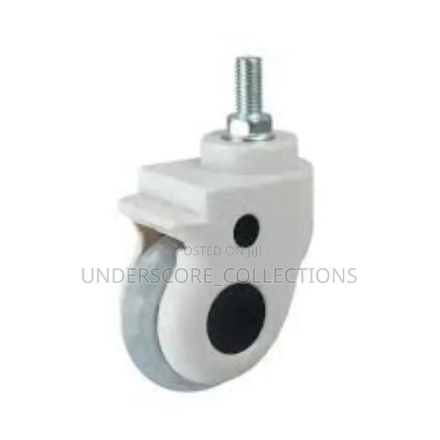 3-Inch Castor Wheel Equipped With a Spindle and a White Plastic Cover