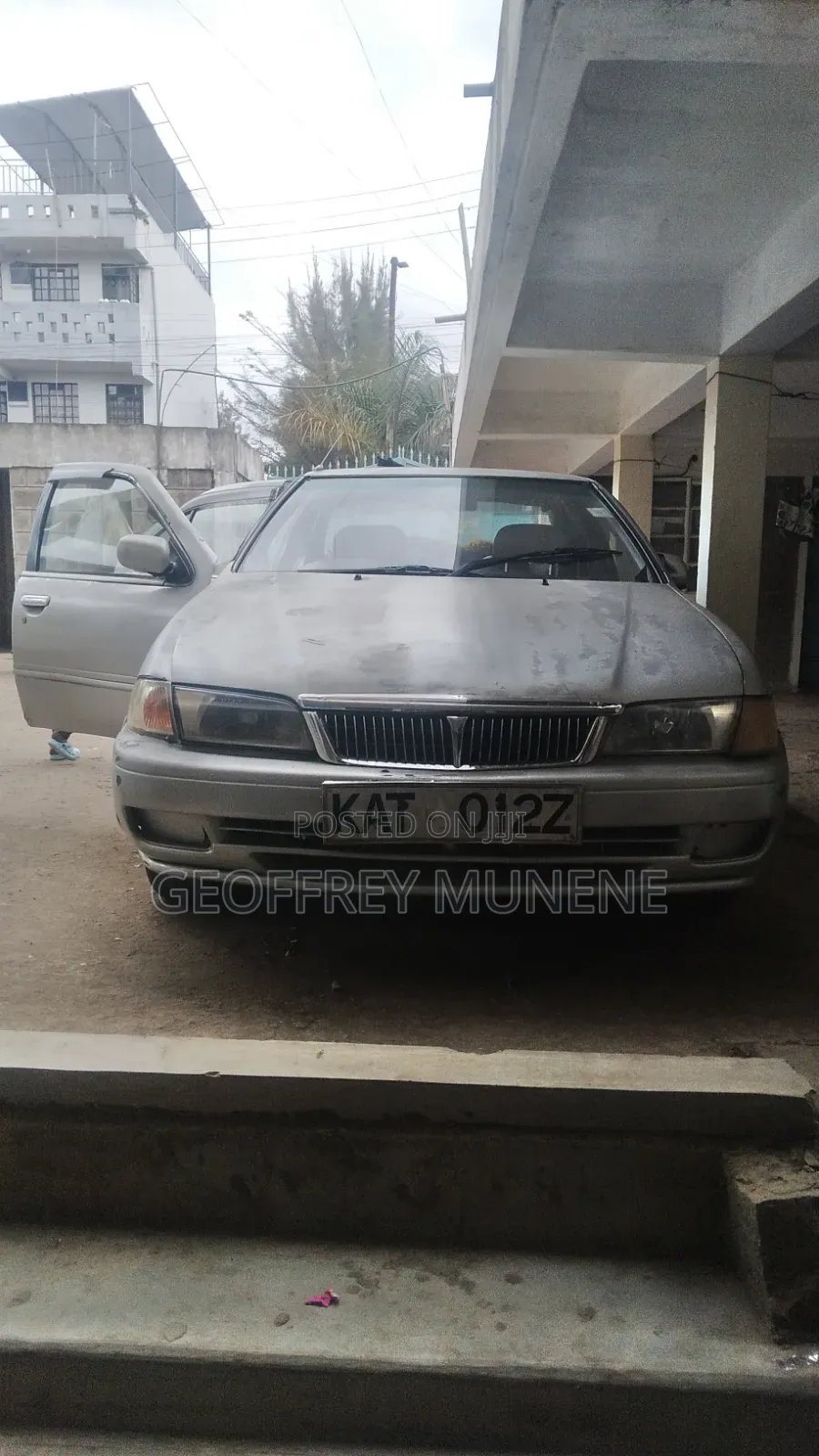 Nissan B 14