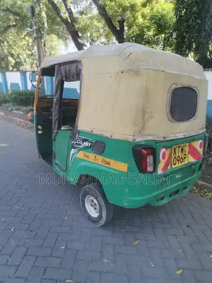 Piaggio Scooter 2023 Green
