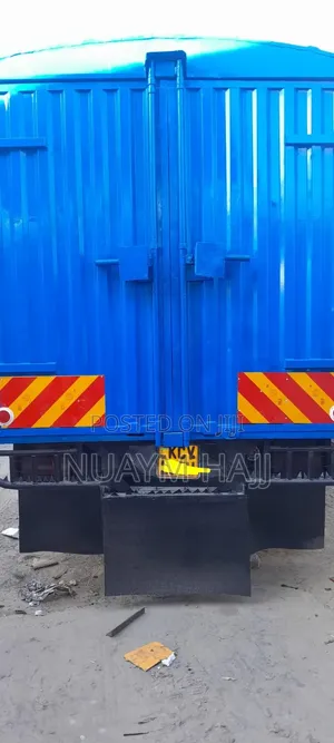 Isuzu FRR 2020 White