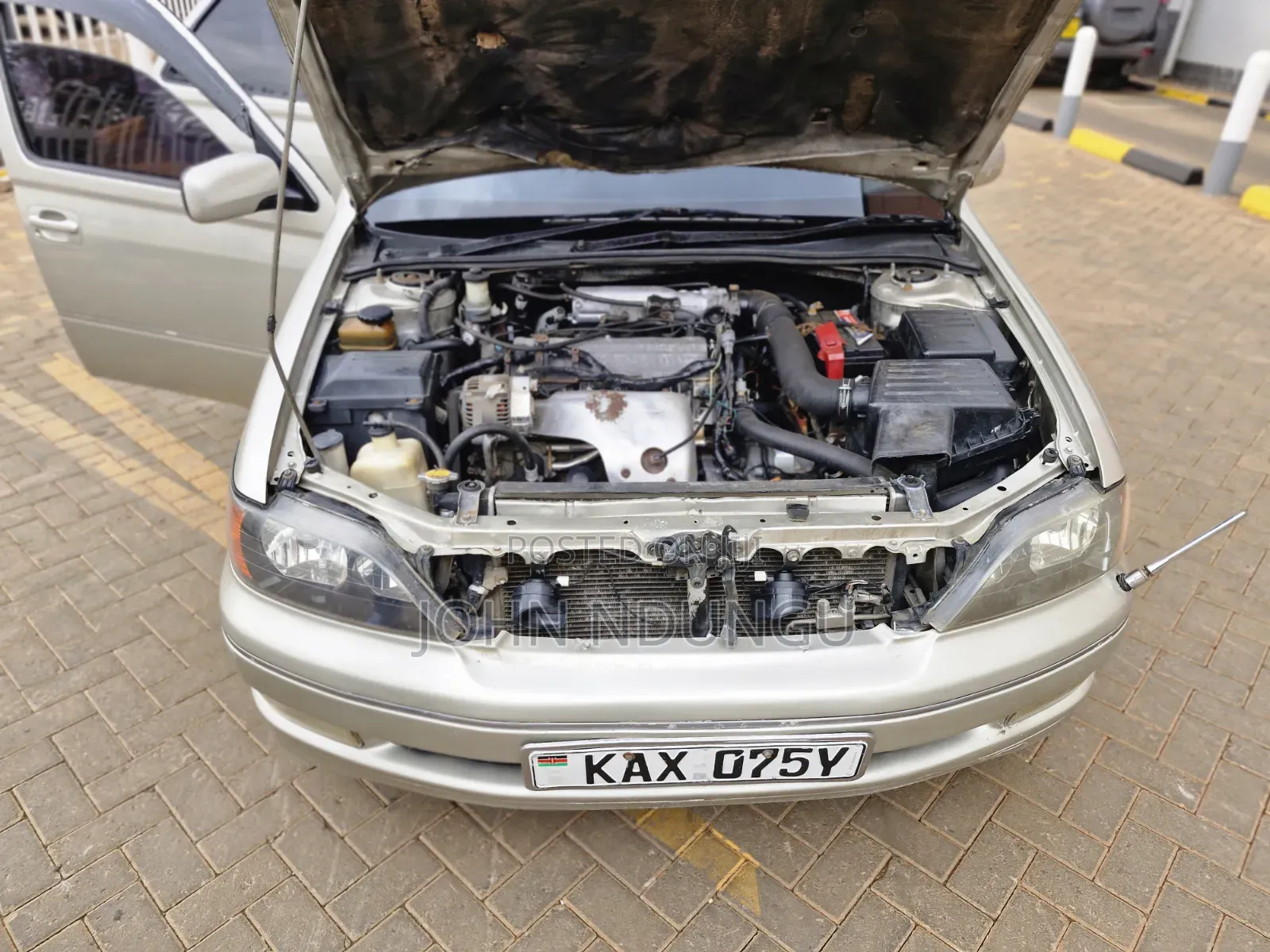 Toyota Vista 2000 Brown