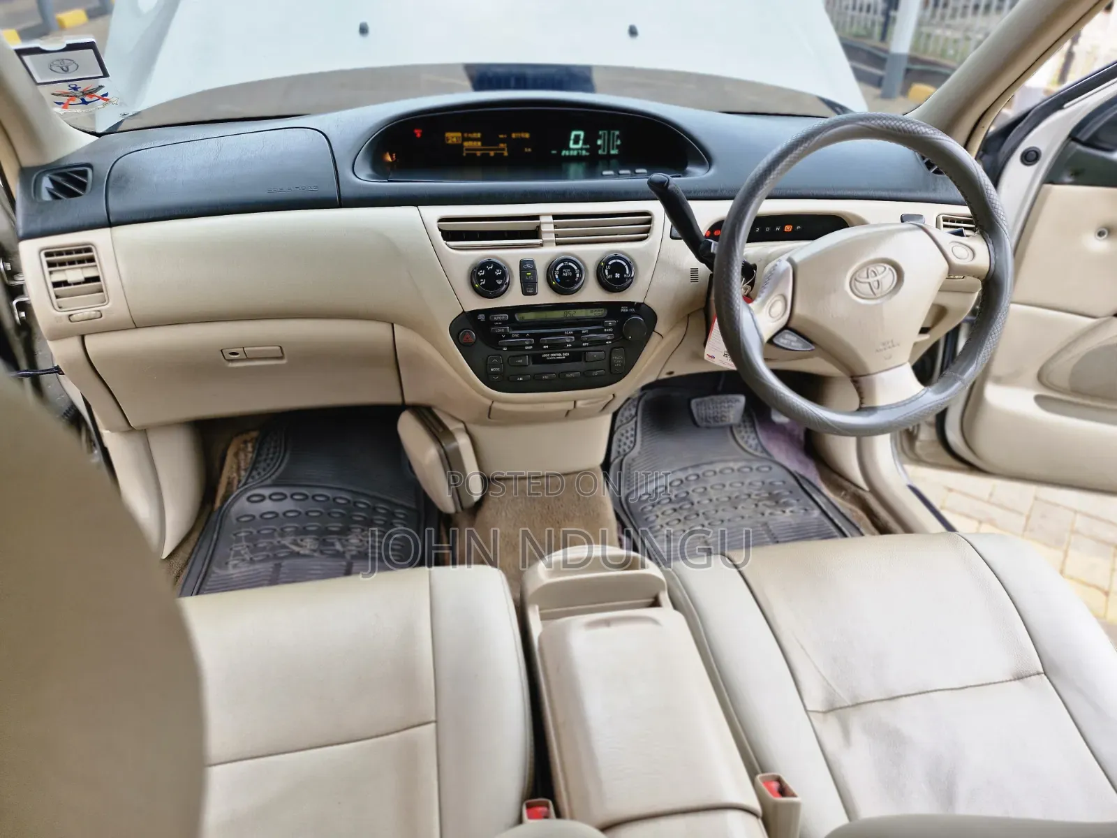 Toyota Vista 2000 Brown