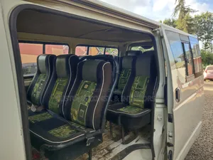 Toyota HiAce 2011 White