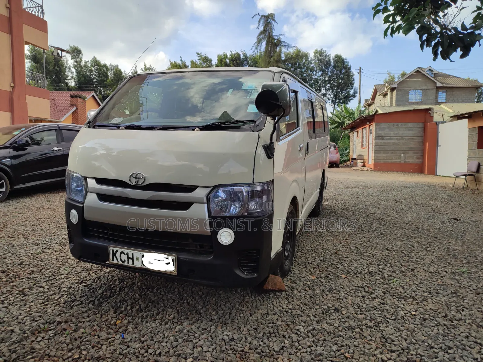 Toyota HiAce 2011 White