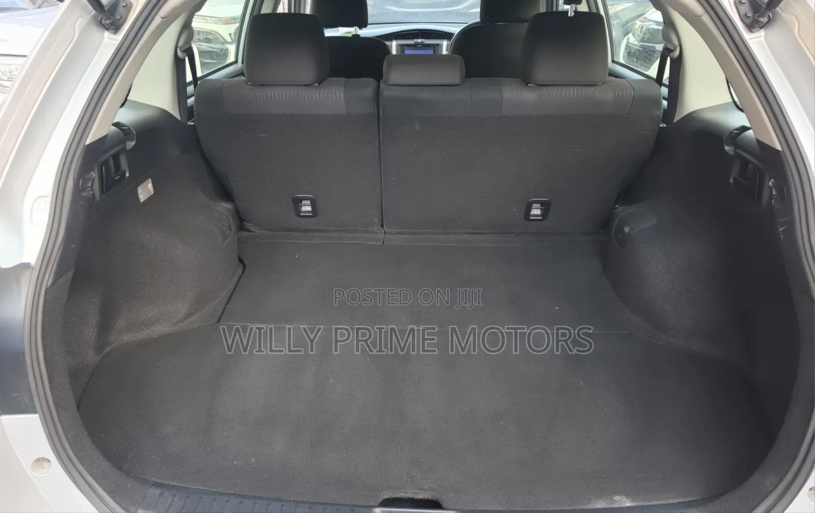 Toyota Corolla Fielder 2019 Silver