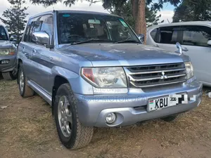 Mitsubishi Pajero IO 2002 Gray