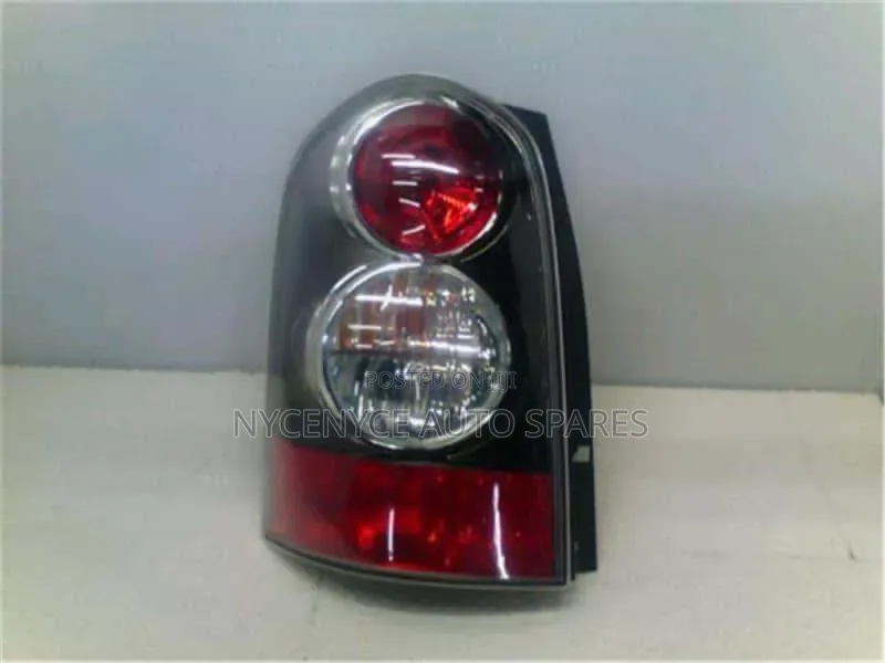 Mazda MPV Bootlight Red