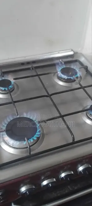 Ramtom Cooker 4 Burner,working Perfectly Bt Oven Glass Broken