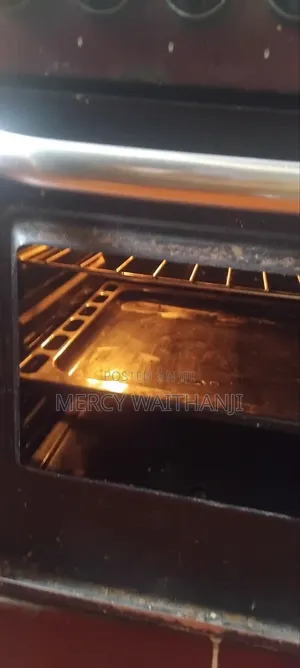 Ramtom Cooker 4 Burner,working Perfectly Bt Oven Glass Broken