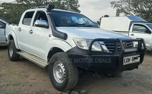 Toyota Hilux 2007 White