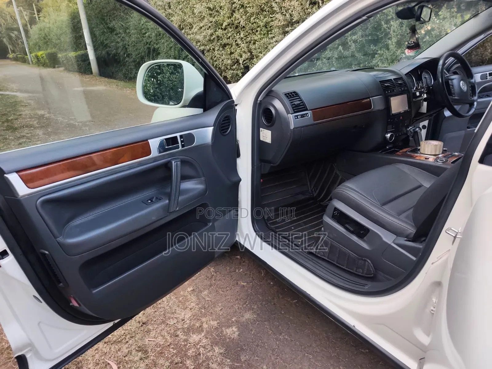 Volkswagen Touareg 2008 White