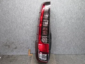 Tailight Toyota Noah 2015