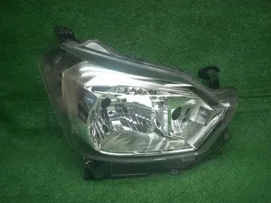 Toyota Passo 2015 Clear Headlight