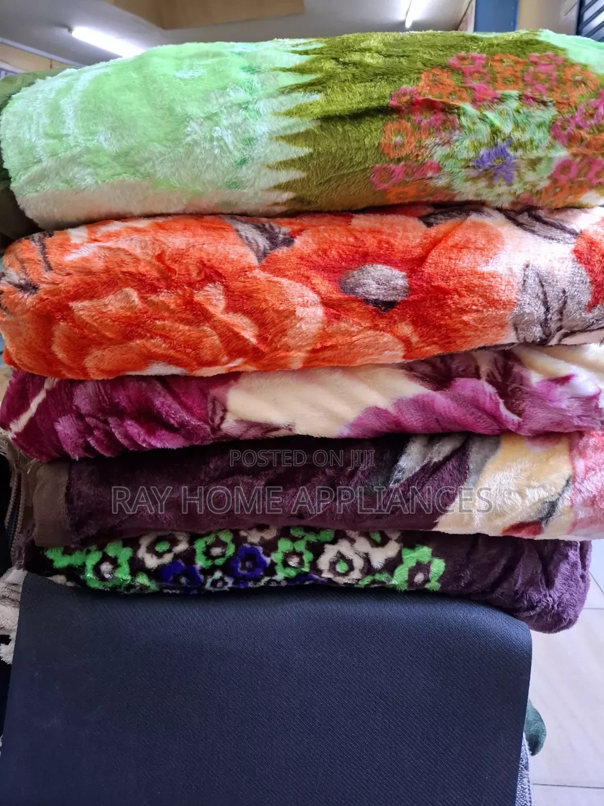 Mikachi Blanket 5x6