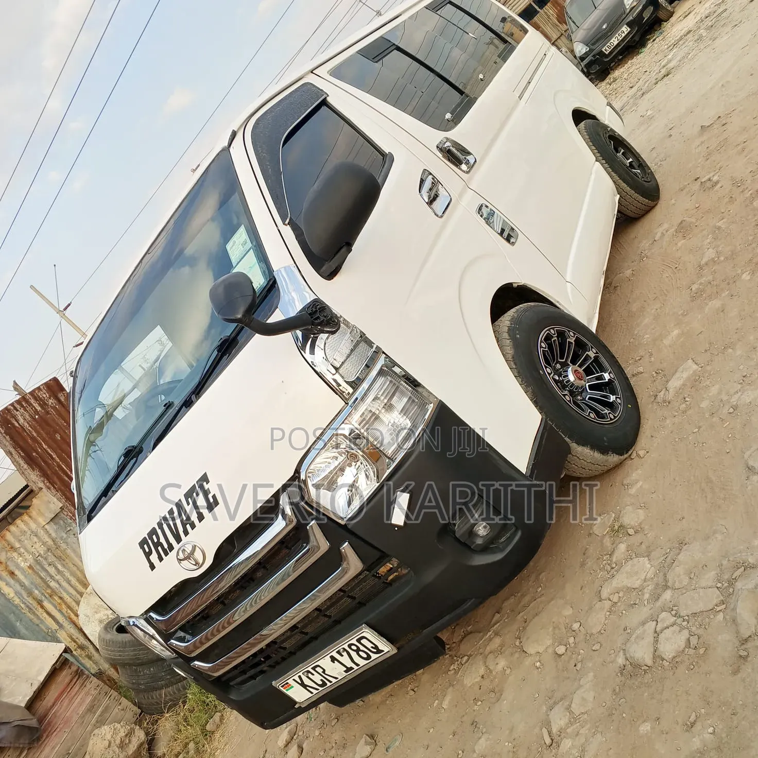 Toyota HiAce 2012 White