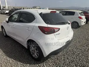Mazda Demio 2018 White