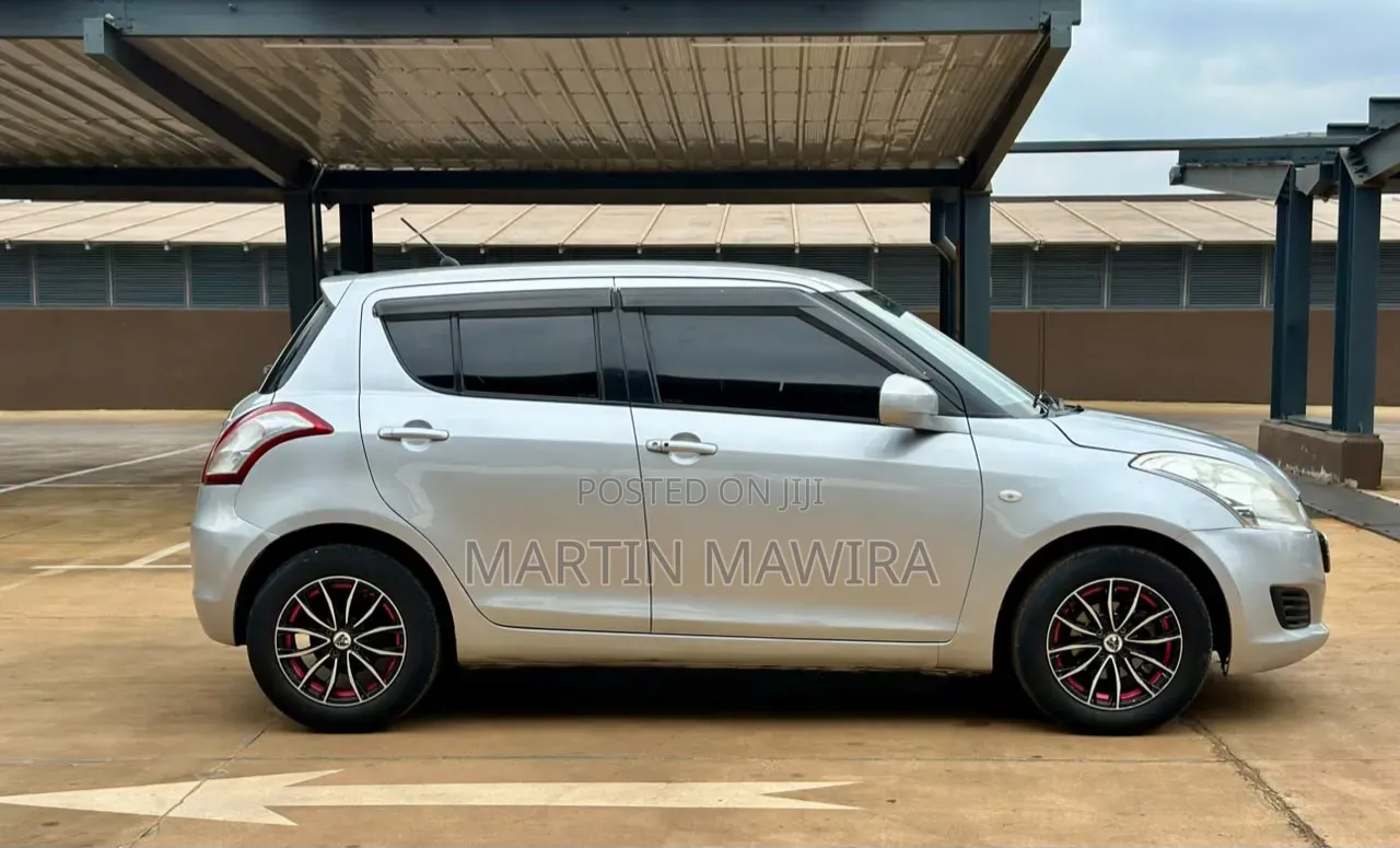 Suzuki Swift 2013 Silver